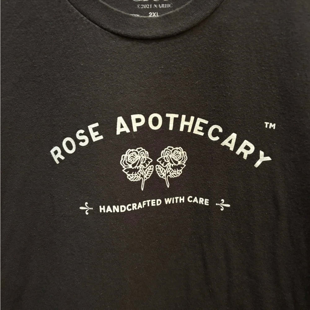 Schitt's Creek Rose Apothecary t-shirt Size 2XL Rose Apothecary logo - Picture 5 of 8
